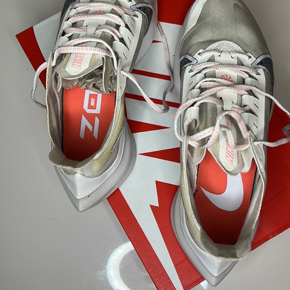 NIKE Zoom Gravity brand new in box - Picture 4 of 5